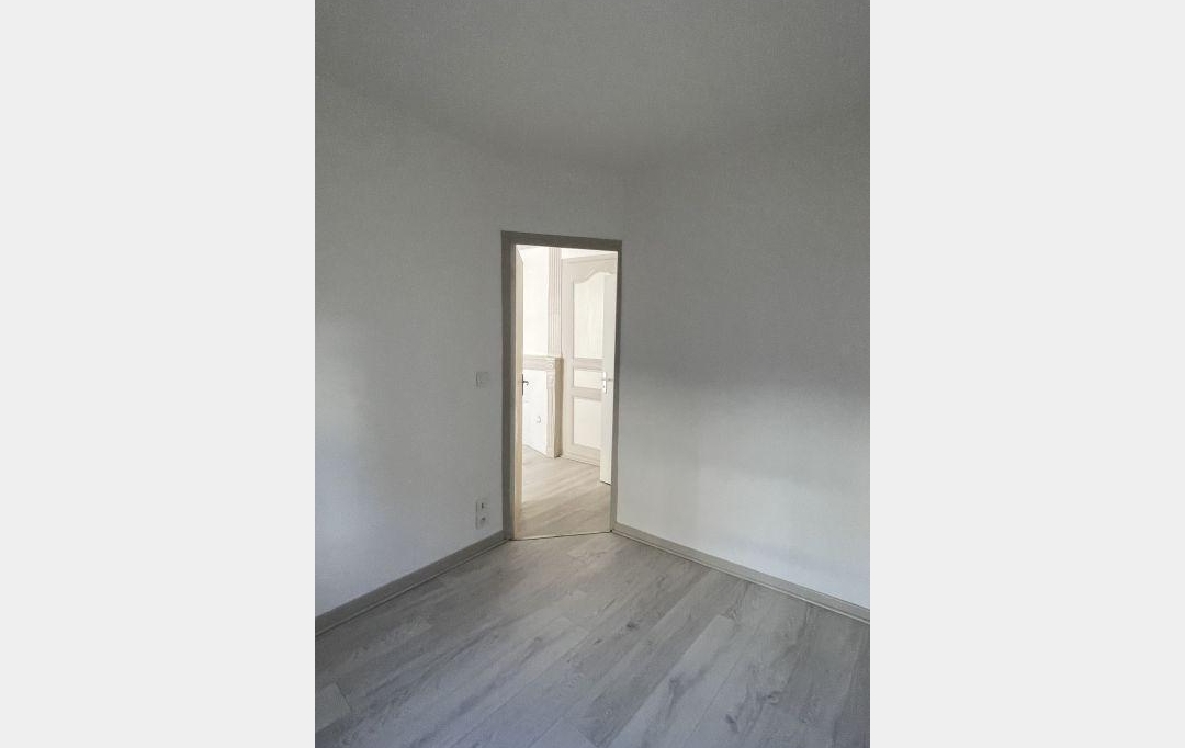 Agence Concept Perfect Immo : Appartement | THIERS (63300) | 34 m2 | 325 € 