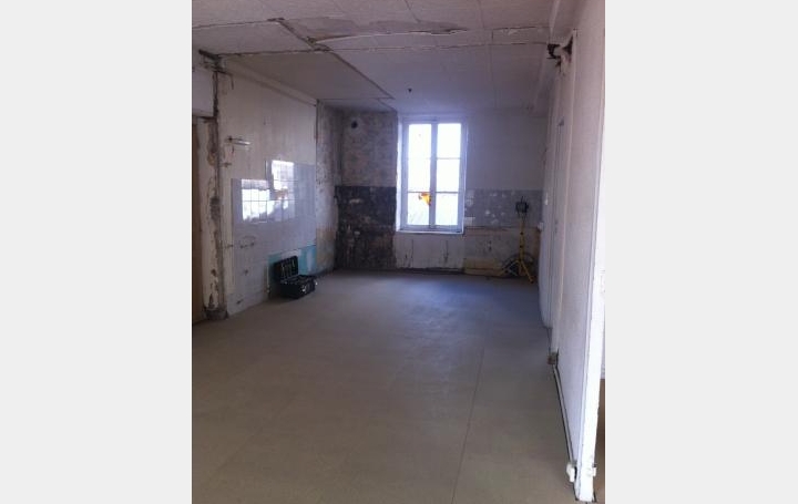 Agence Concept Perfect Immo : Immeuble | THIERS (63300) | 400 m2 | 154 000 € 