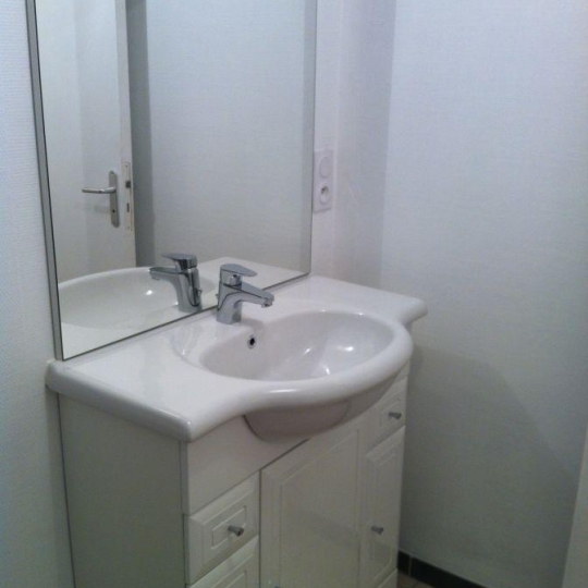  Agence Concept Perfect Immo : Appartement | THIERS (63300) | 64 m2 | 415 € 