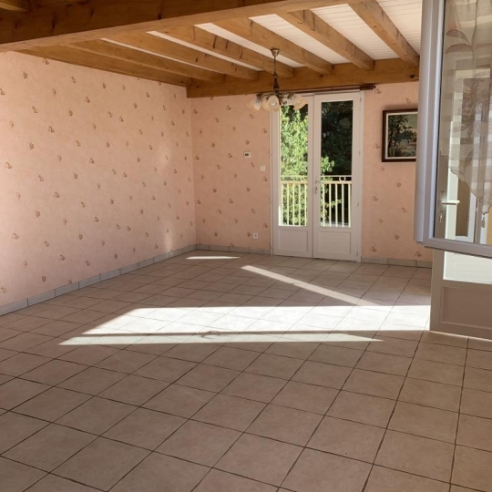  Agence Concept Perfect Immo : House | THIERS (63300) | 99 m2 | 875 € 