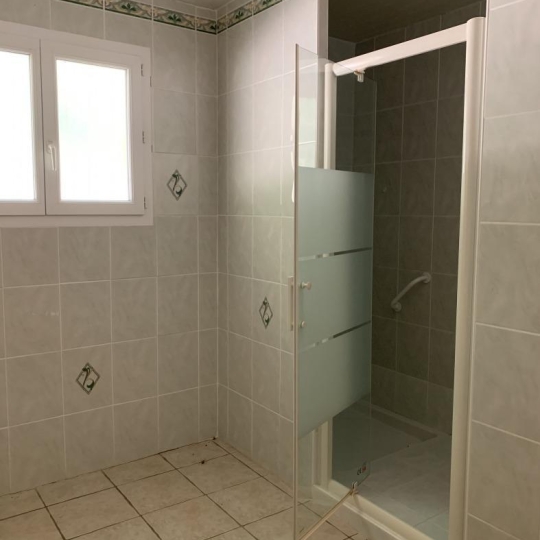  Agence Concept Perfect Immo : House | THIERS (63300) | 99 m2 | 875 € 