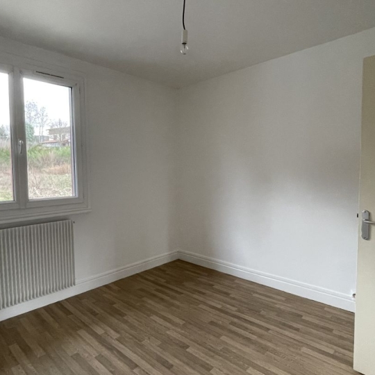  Agence Concept Perfect Immo : Appartement | CHABRELOCHE (63250) | 61 m2 | 355 € 