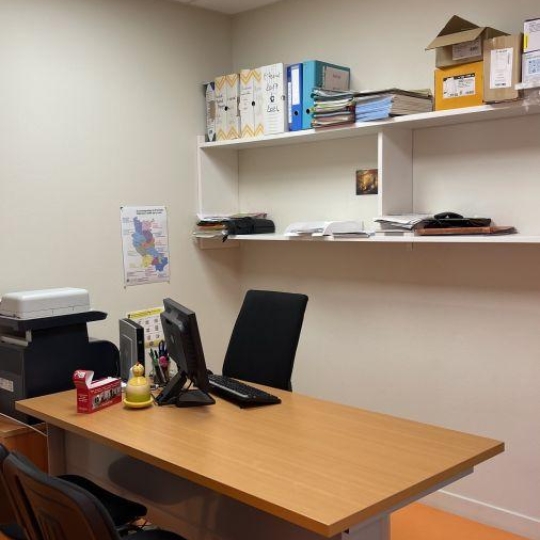  Agence Concept Perfect Immo : Office | SAINT-JUST-EN-CHEVALET (42430) | 92 m2 | 500 € 