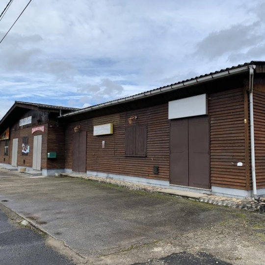  Agence Concept Perfect Immo : Local / Bureau | PUY-GUILLAUME (63290) | 310 m2 | 150 000 € 
