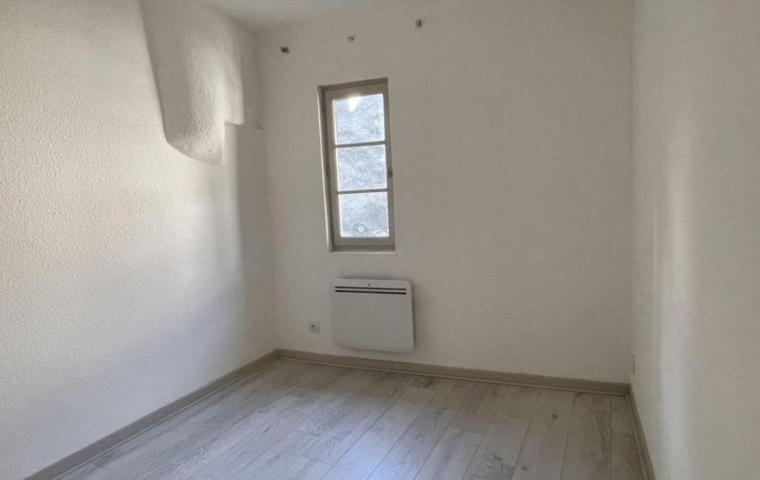 Agence Concept Perfect Immo : Apartment | THIERS (63300) | 34 m2 | 325 € 
