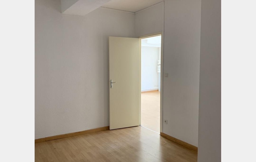 Agence Concept Perfect Immo : Apartment | THIERS (63300) | 65 m2 | 385 € 