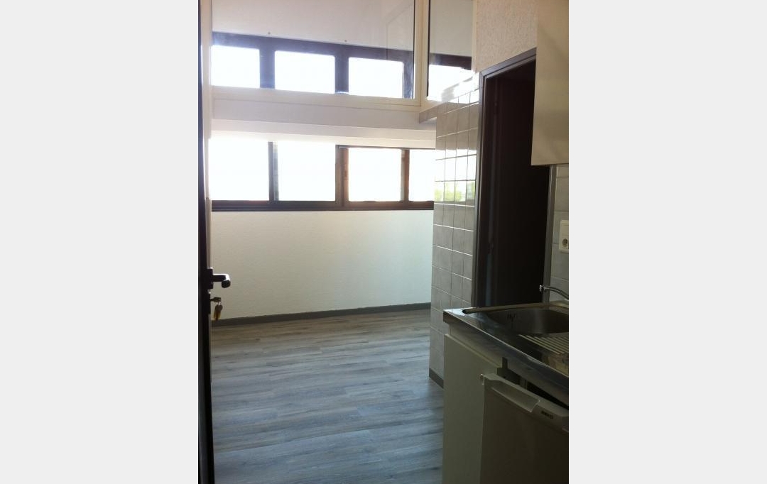 Agence Concept Perfect Immo : Appartement | THIERS (63300) | 15 m2 | 215 € 