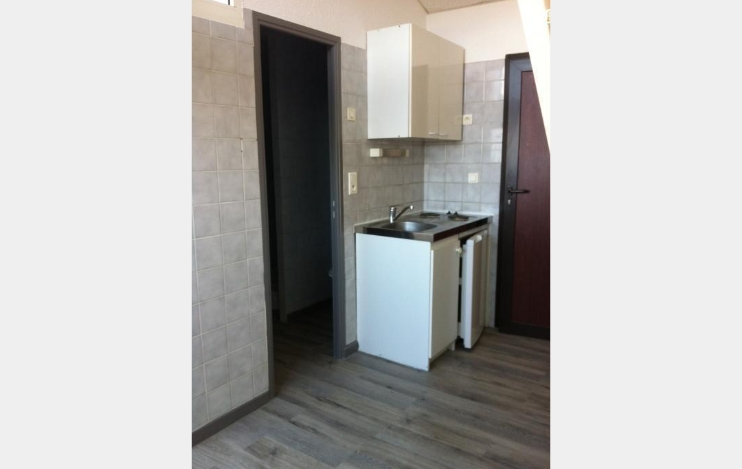 Agence Concept Perfect Immo : Appartement | THIERS (63300) | 15 m2 | 215 € 