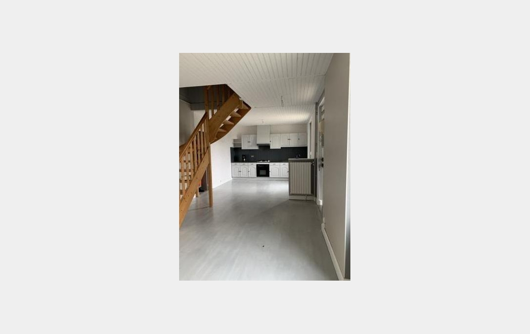 Agence Concept Perfect Immo : Maison / Villa | PUY-GUILLAUME (63290) | 104 m2 | 830 &euro; 