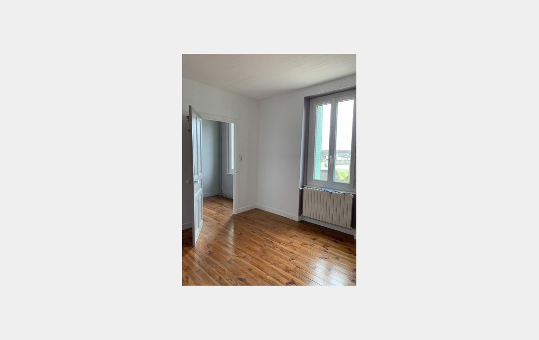 Agence Concept Perfect Immo : Maison / Villa | PUY-GUILLAUME (63290) | 104 m2 | 830 &euro; 