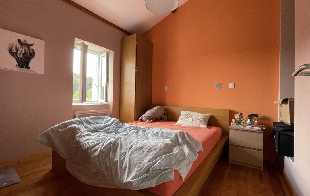 Agence Concept Perfect Immo : House | CELLES-SUR-DUROLLE (63250) | 122 m2 | 760 € 