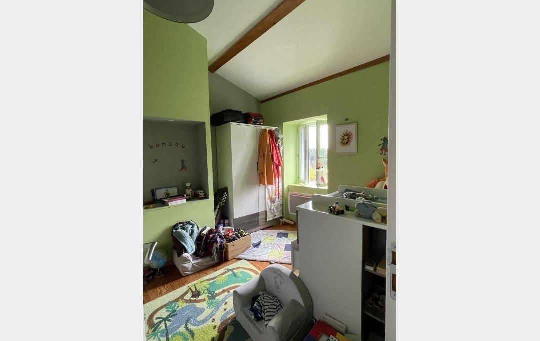 Agence Concept Perfect Immo : House | CELLES-SUR-DUROLLE (63250) | 122 m2 | 760 € 