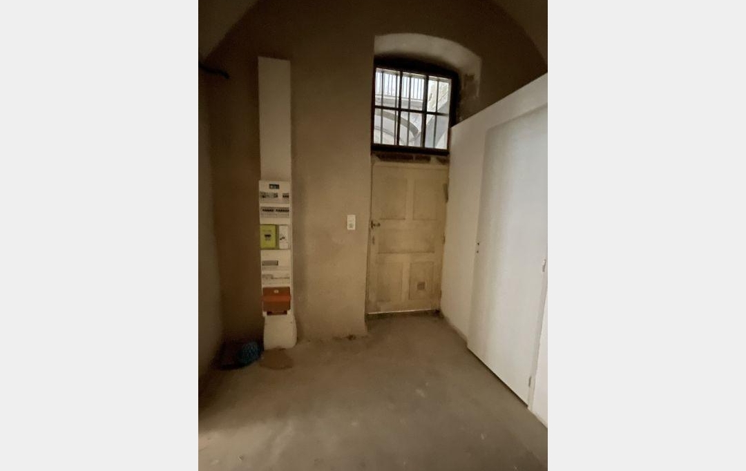 Agence Concept Perfect Immo : Office | THIERS (63300) | 42 m2 | 378 € 