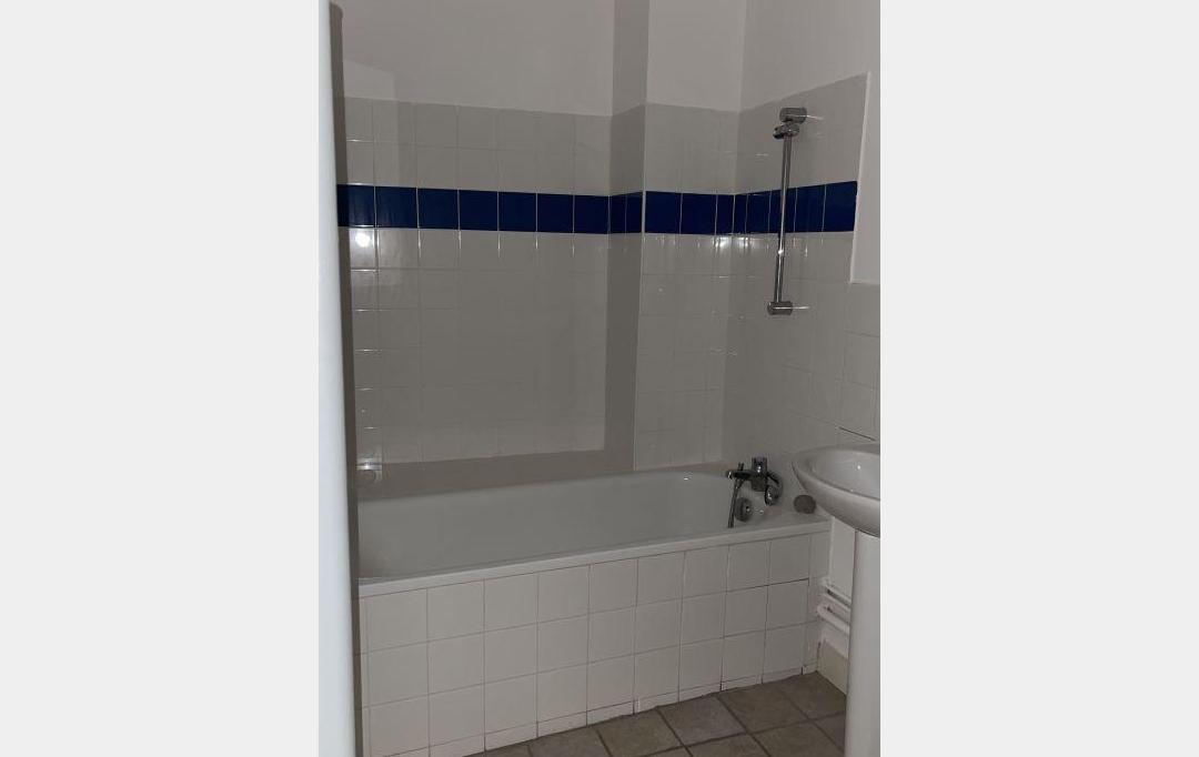 Agence Concept Perfect Immo : Apartment | THIERS (63300) | 61 m2 | 375 € 