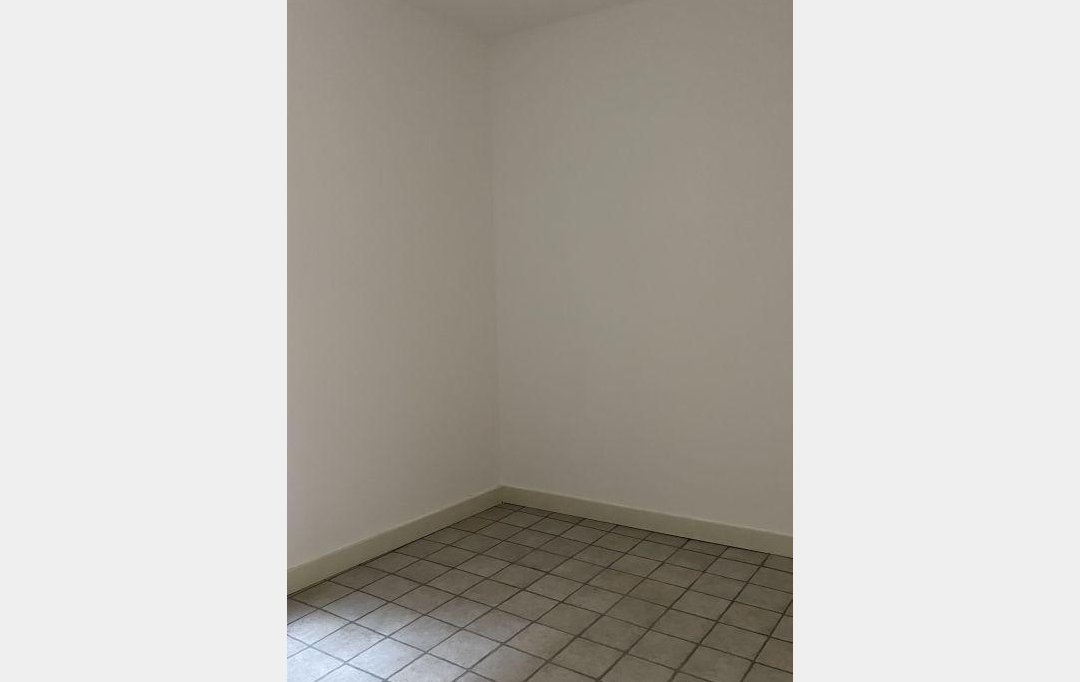 Agence Concept Perfect Immo : Apartment | THIERS (63300) | 61 m2 | 375 € 