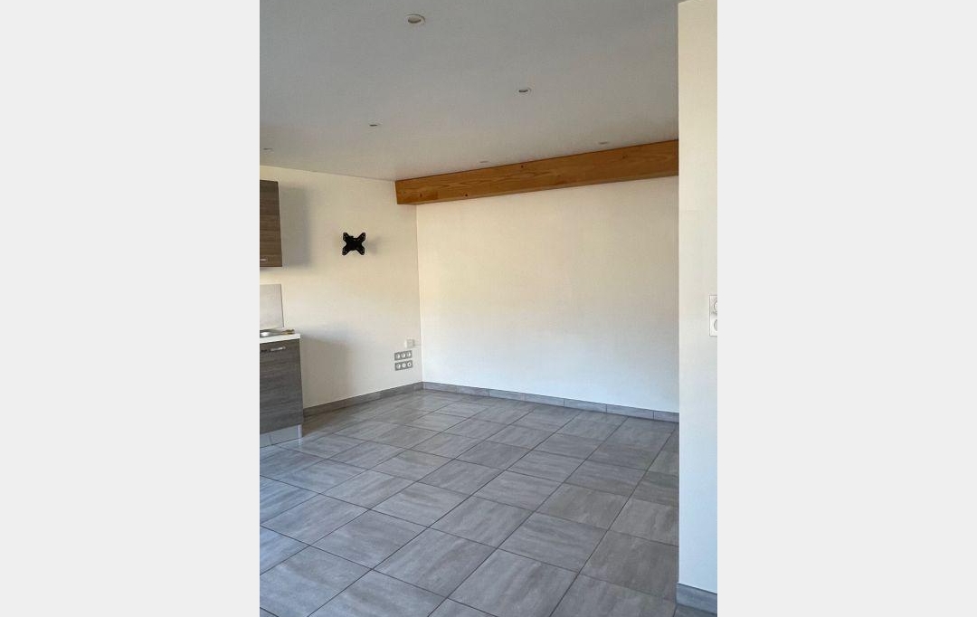 Agence Concept Perfect Immo : Appartement | THIERS (63300) | 26 m2 | 330 &euro; 