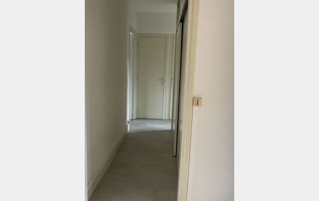 Agence Concept Perfect Immo : Appartement | CHABRELOCHE (63250) | 61 m2 | 355 € 