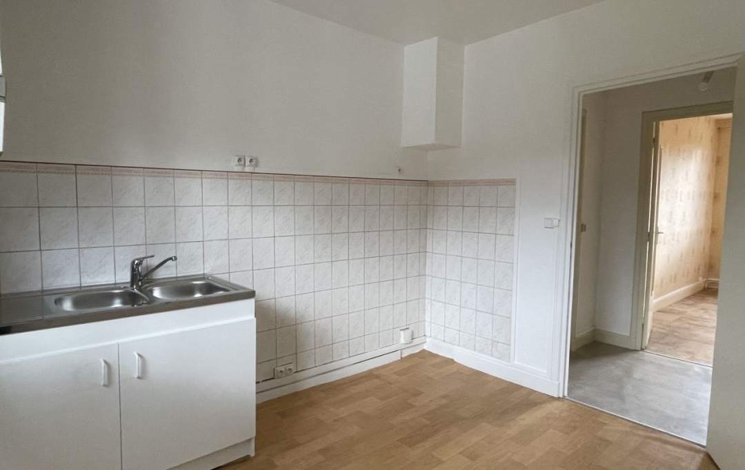 Agence Concept Perfect Immo : Appartement | CHABRELOCHE (63250) | 61 m2 | 355 € 