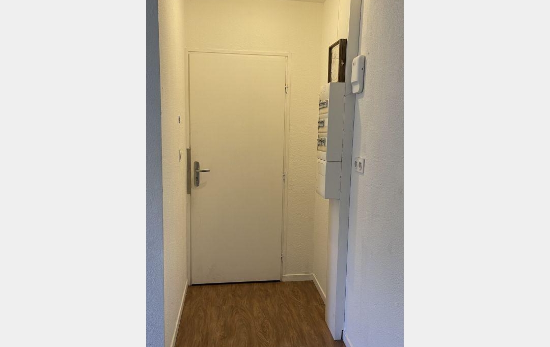 Agence Concept Perfect Immo : Appartement | MARINGUES (63350) | 33 m2 | 350 € 