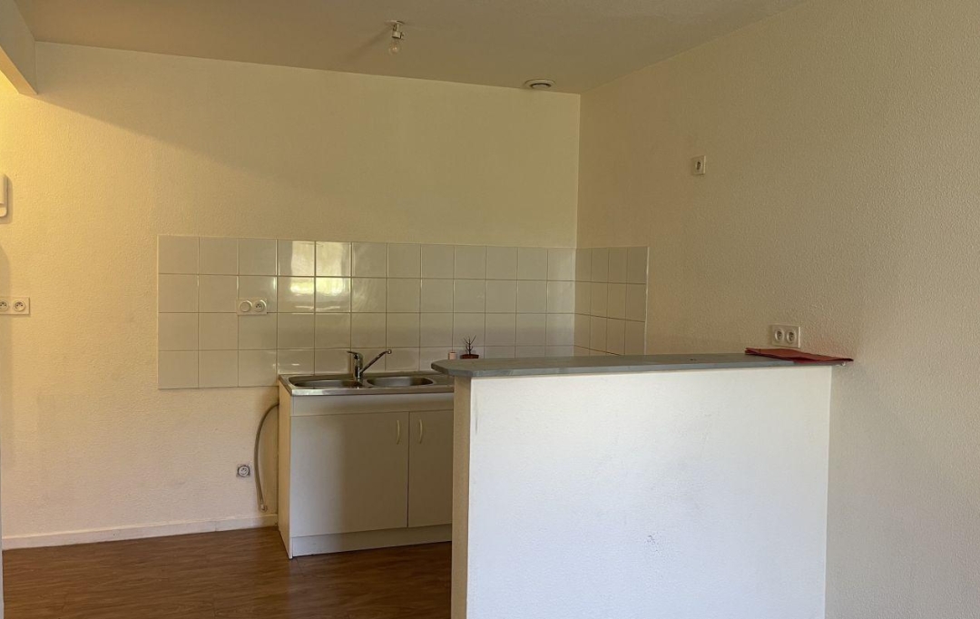 Agence Concept Perfect Immo : Appartement | MARINGUES (63350) | 33 m2 | 350 € 