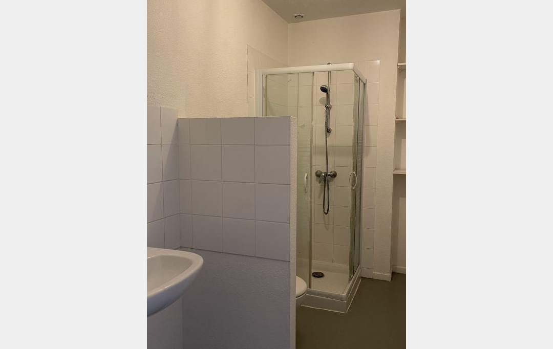 Agence Concept Perfect Immo : Appartement | MARINGUES (63350) | 33 m2 | 350 € 
