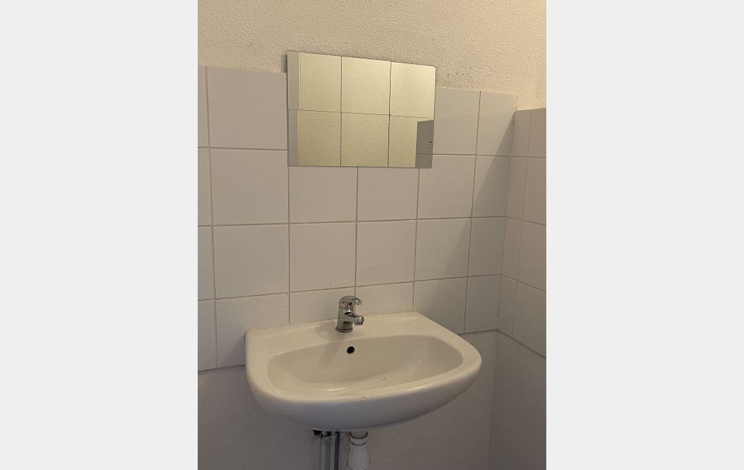 Agence Concept Perfect Immo : Appartement | MARINGUES (63350) | 33 m2 | 350 € 