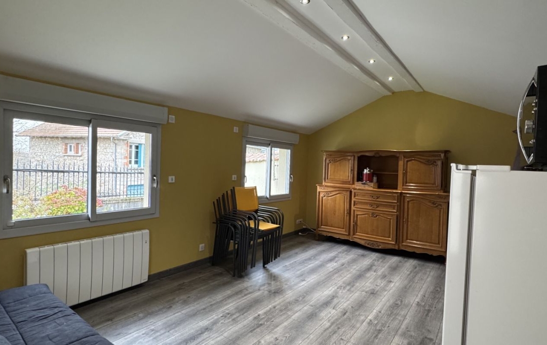 Agence Concept Perfect Immo : House | SAINT-REMY-SUR-DUROLLE (63550) | 28 m2 | 310 &euro; 