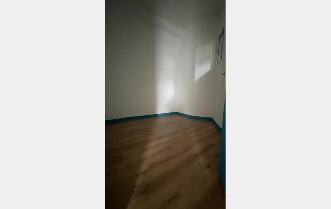 Agence Concept Perfect Immo : Apartment | VICHY (03200) | 32 m2 | 300 &euro; 