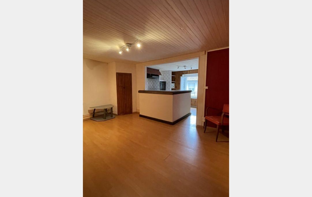 Agence Concept Perfect Immo : Immeuble | THIERS (63300) | 207 m2 | 138 000 € 