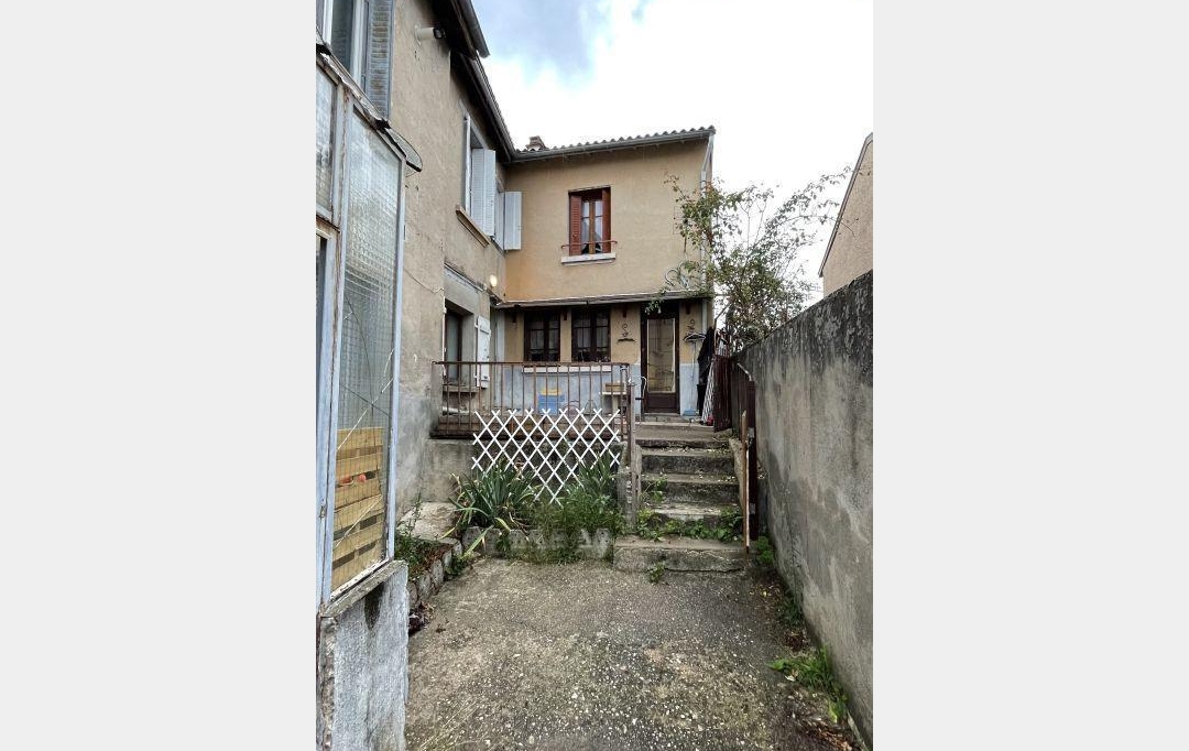 Agence Concept Perfect Immo : Immeuble | THIERS (63300) | 207 m2 | 138 000 € 