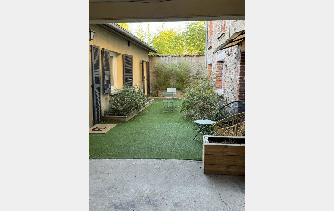 Agence Concept Perfect Immo : Office | THIERS (63300) | 219 m2 | 198 000 € 