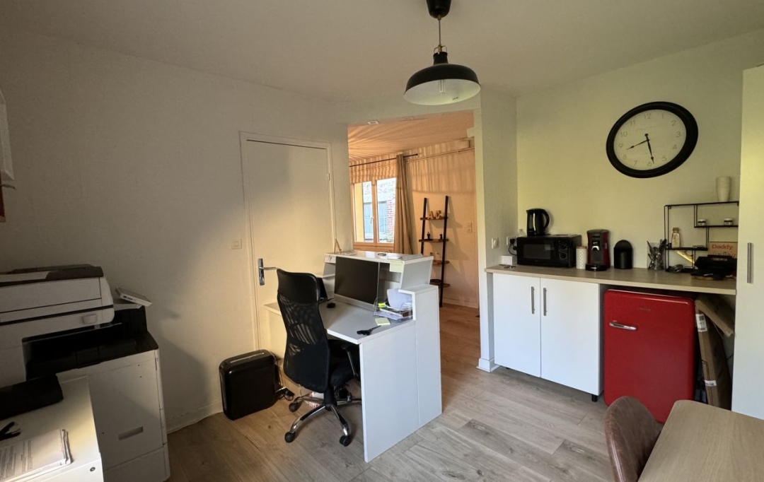 Agence Concept Perfect Immo : Office | THIERS (63300) | 219 m2 | 198 000 € 
