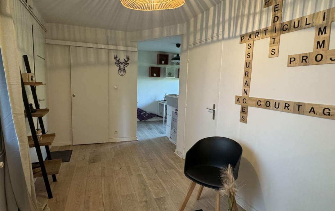 Agence Concept Perfect Immo : Office | THIERS (63300) | 219 m2 | 198 000 € 
