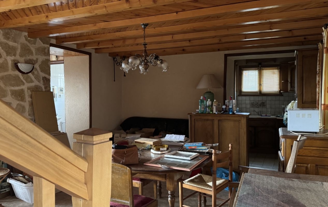Agence Concept Perfect Immo : House | SAINT-REMY-SUR-DUROLLE (63550) | 95 m2 | 85 000 € 