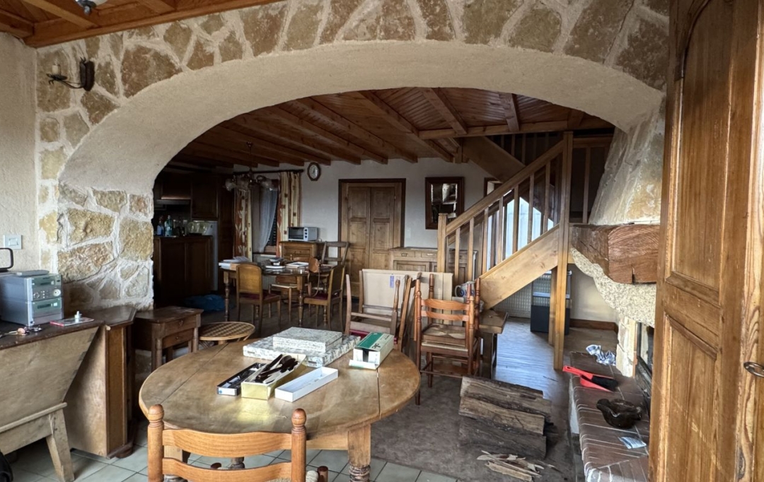 Agence Concept Perfect Immo : House | SAINT-REMY-SUR-DUROLLE (63550) | 95 m2 | 85 000 € 