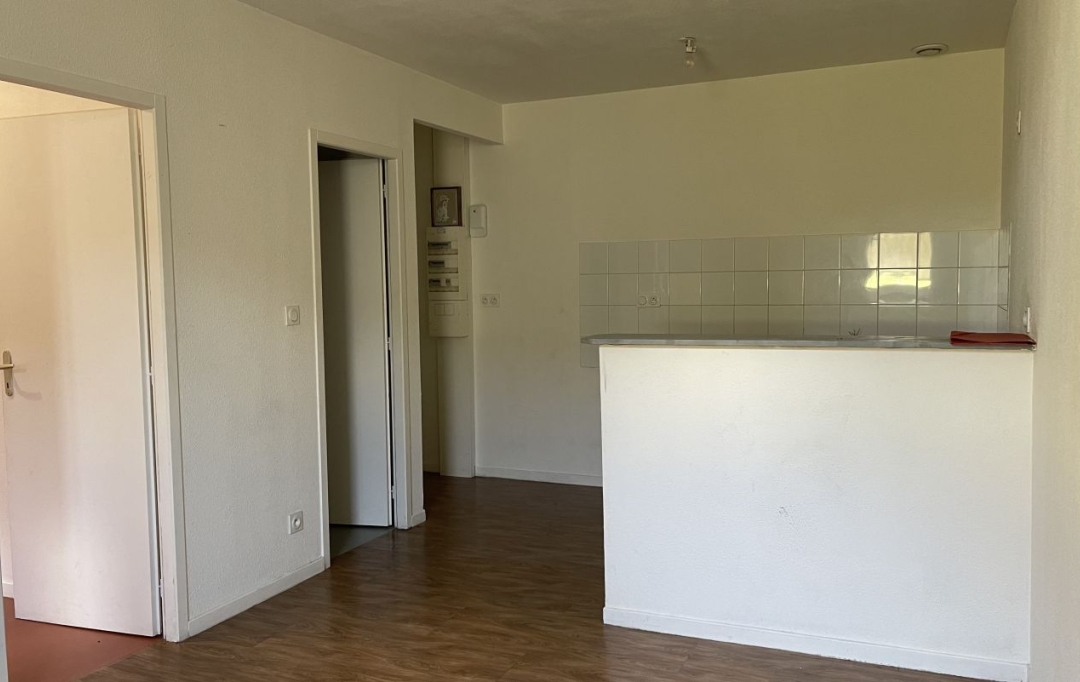 Agence Concept Perfect Immo : Building | MARINGUES (63350) | 180 m2 | 119 000 &euro; 