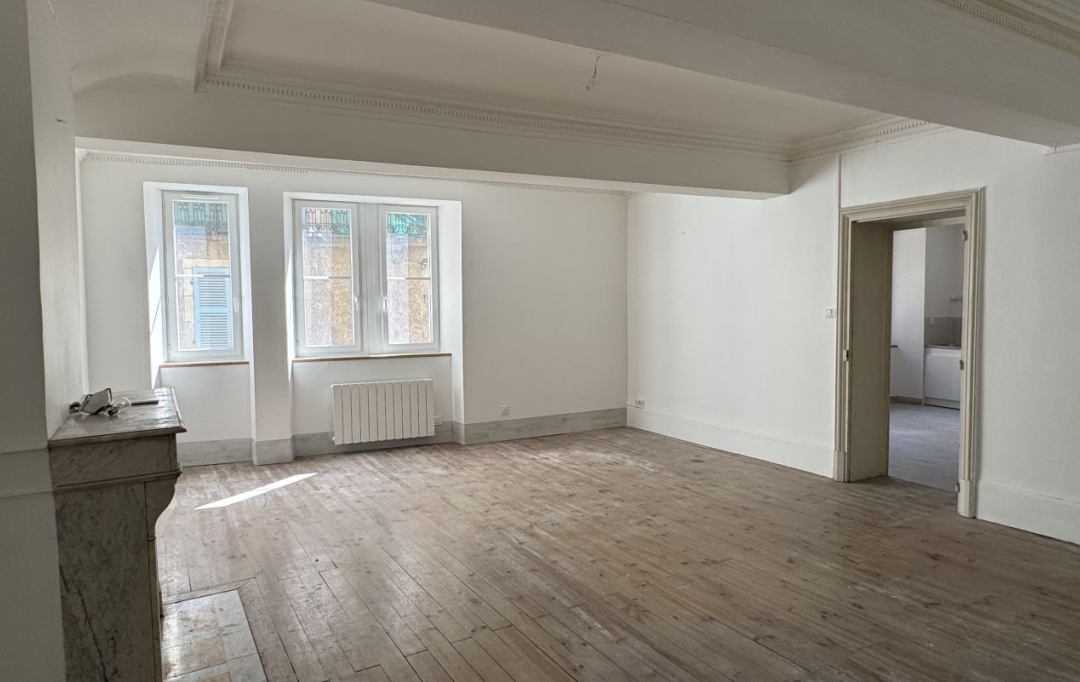 Agence Concept Perfect Immo : Building | THIERS (63300) | 480 m2 | 45 000 &euro; 